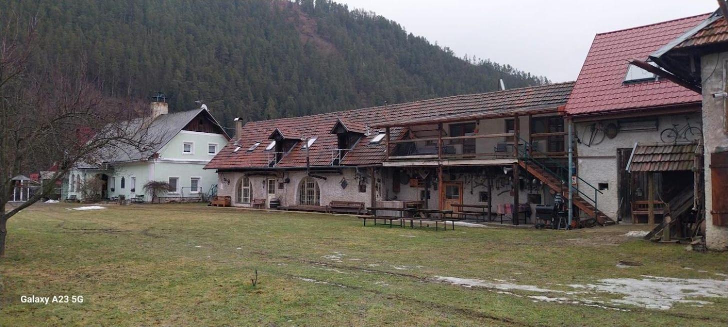 Zemianska Kúria Vachtár Kralova Lehota Exterior foto